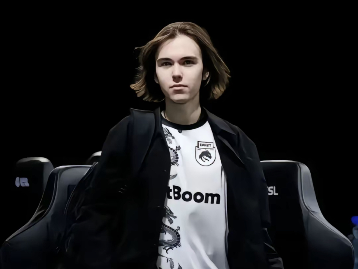 LPL夏季赛：FPX问题连连，季后赛能稳吗？