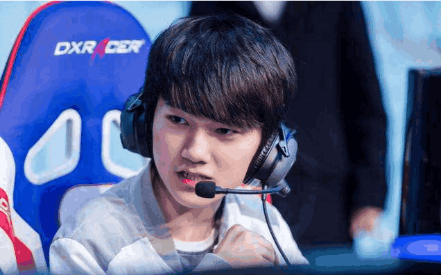 外媒分享FLY对阵100T特殊含义：Doublelift是Prince的引路人