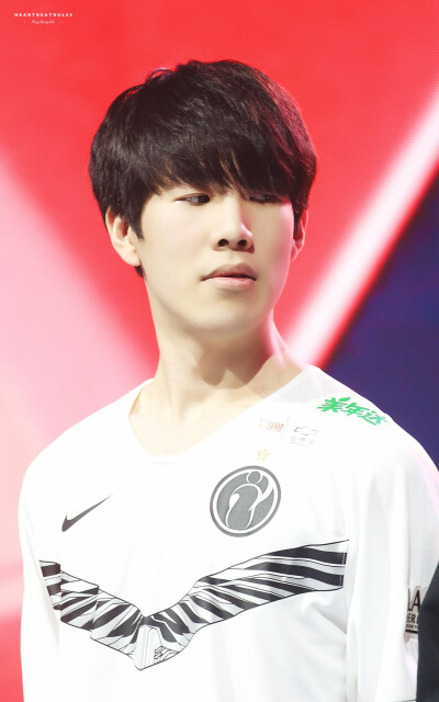 Flandre巨鳄游龙饮血吃鸡 Shanji变团灭发动机 JDG扳平比分